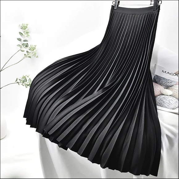 Stylish Pleated Skirt! - Picture 8 of 8